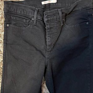 Women's Black Levis 312 Shaping Slim Size 30